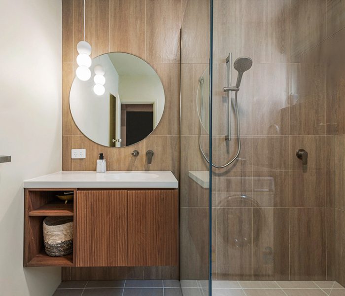 2-earthy-tone-bathroom-design
